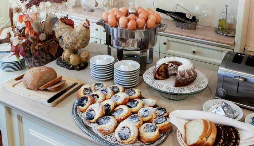 KARLSBAD GRANDE MADONNA (Aura Palace) Karlovy Vary